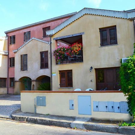 Casa Vacanza Porto Frailis già Porto Frailis B&B Àrbatax Exterior foto
