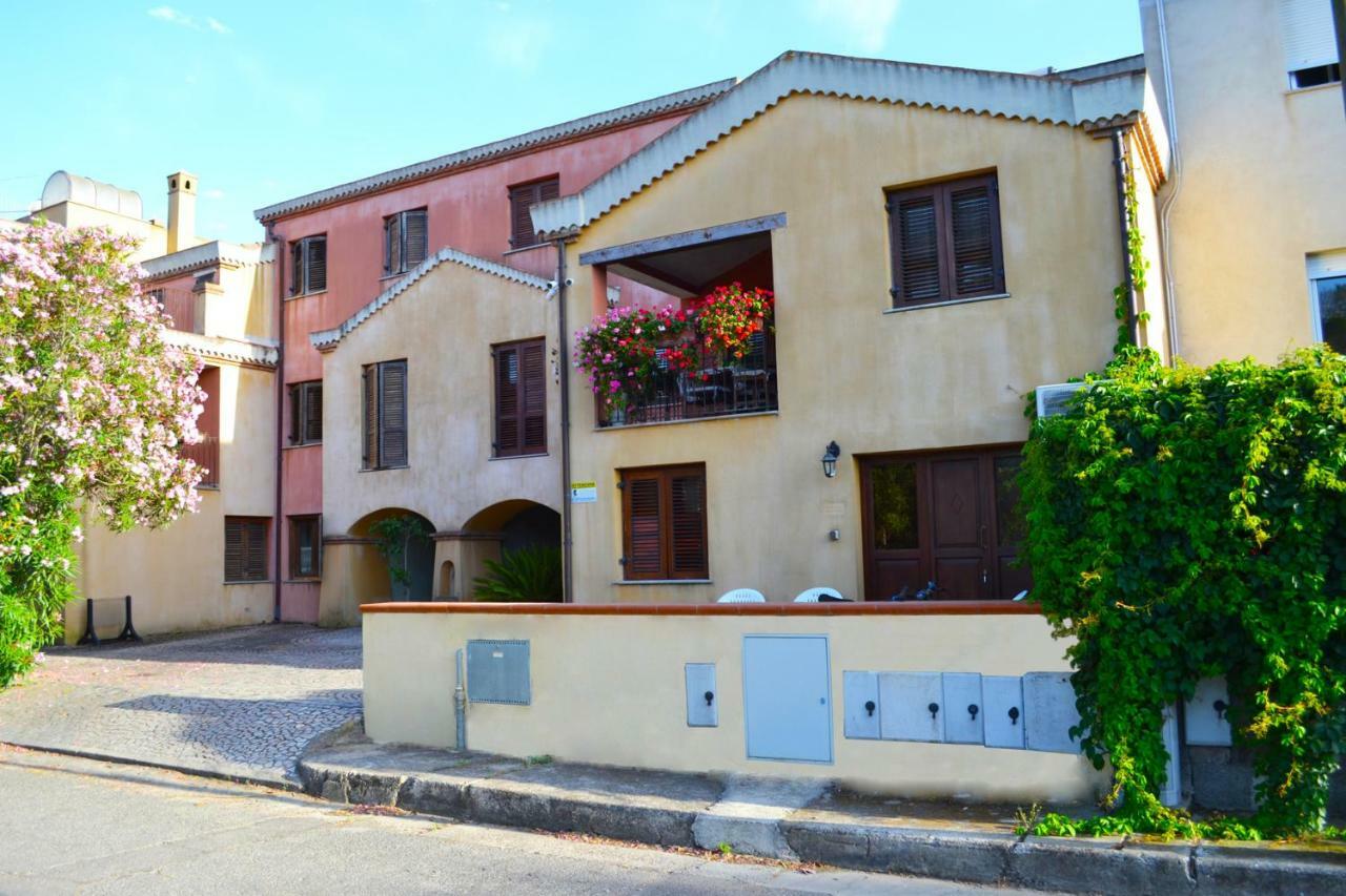 Casa Vacanza Porto Frailis già Porto Frailis B&B Àrbatax Exterior foto
